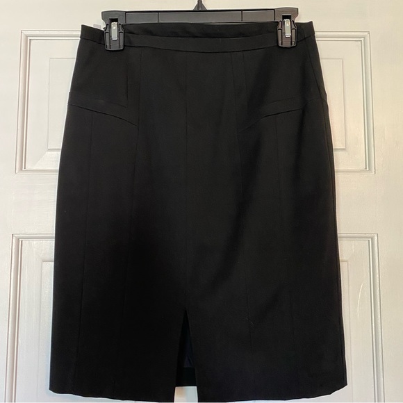 Black size 4 skirt from Express - Picture 2 of 2